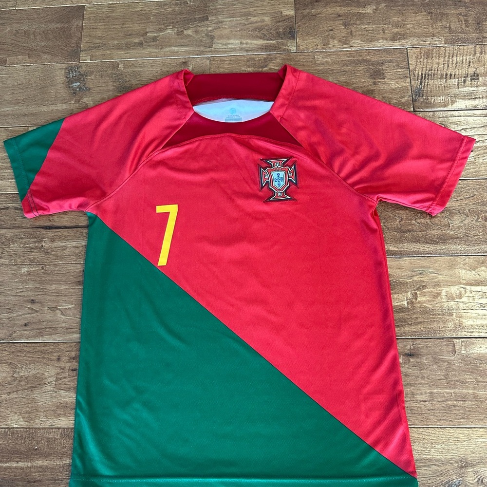 Red & Green Kids Soccer Shirt with Number 7